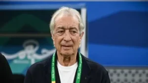 مباراة الإمارات تميزت بصعوبة التكتيك وقلة الفرص وفق حلمي طولان